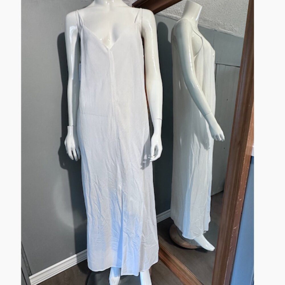 NWT Babaton Lustria White Slip Dress Size M V-Neck V-Back Slit